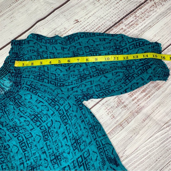 Women’s Top by Eight Sixty Size Petite Small - Picture 5 of 11